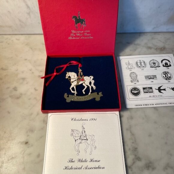 Christmas 1991 The White House Historical Association Ornament - Picture 5 of 13